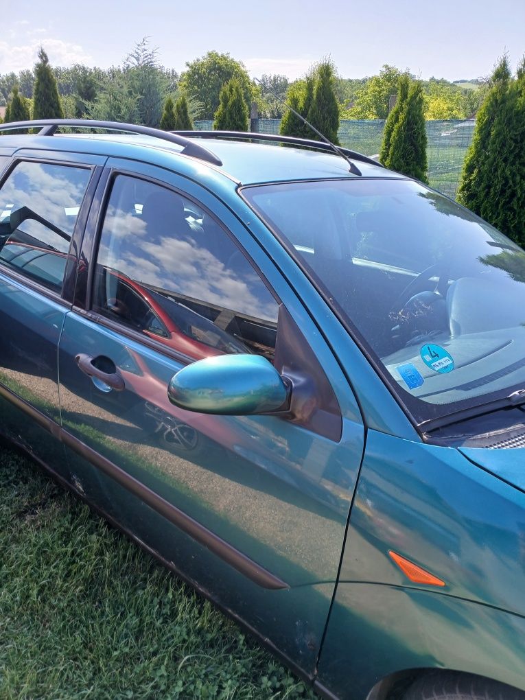 Vând Ford Focus 2001