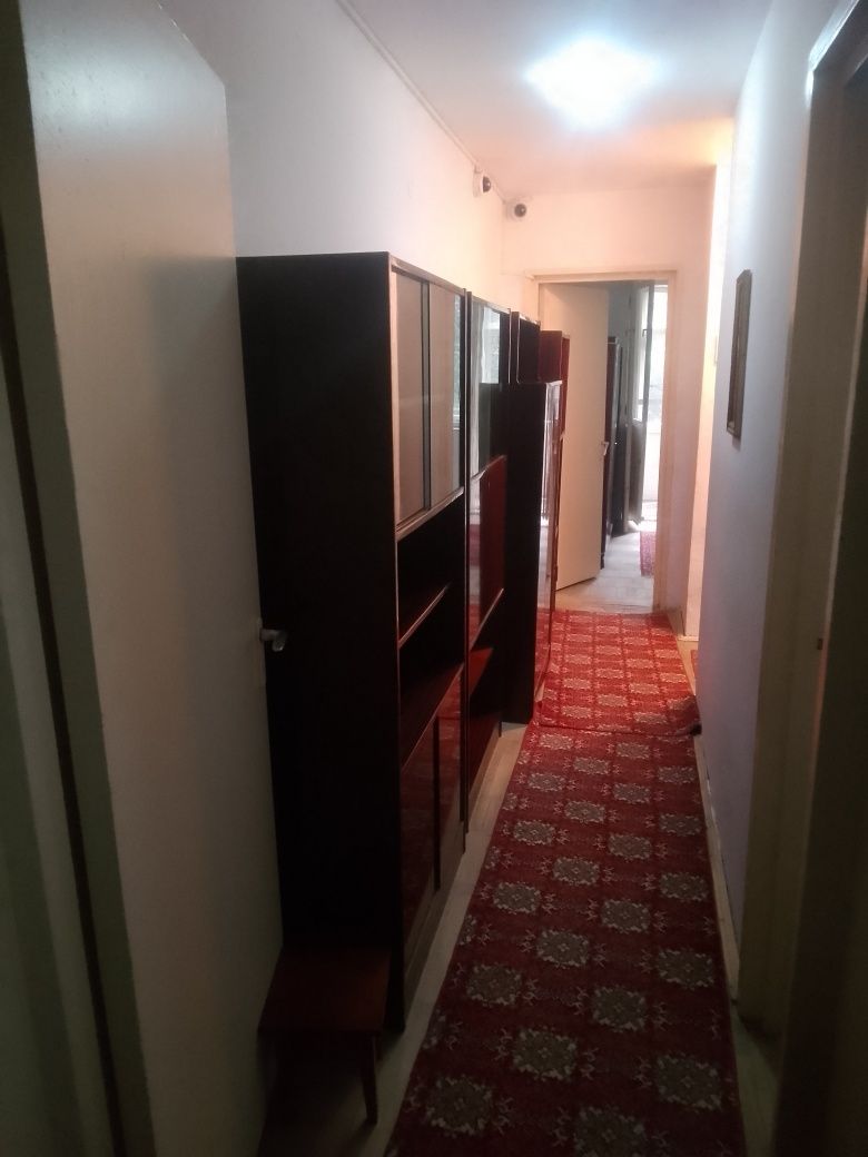 Vând apartament 3 camere Slobozia