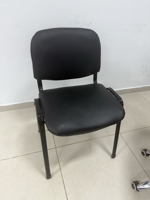 Стуличик кожаный