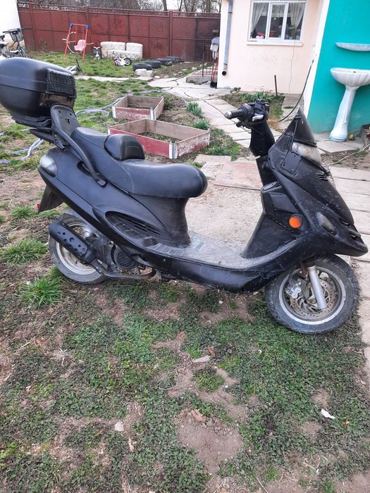 Scuter Kymco.   .