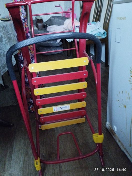 Продам санки в отличном состоянии