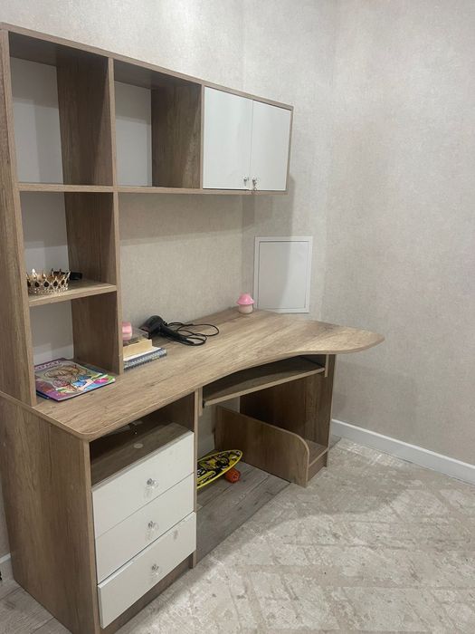 Стол письменный для девочки