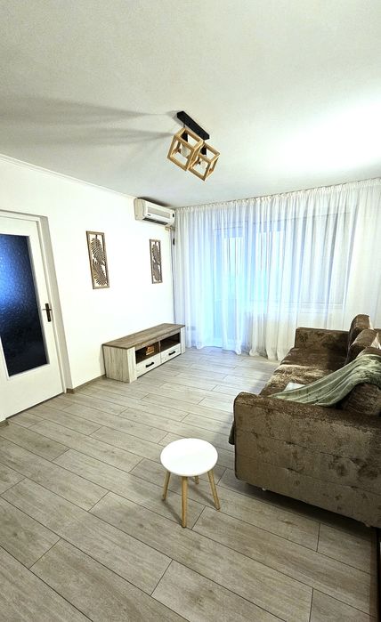 Apartament 2 camere de inchiriat P-uri centru   500 euro