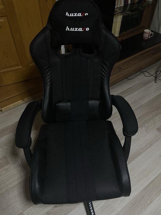 Scaun de gaming huzaro , este foarte comod si intr o stare foarte buna