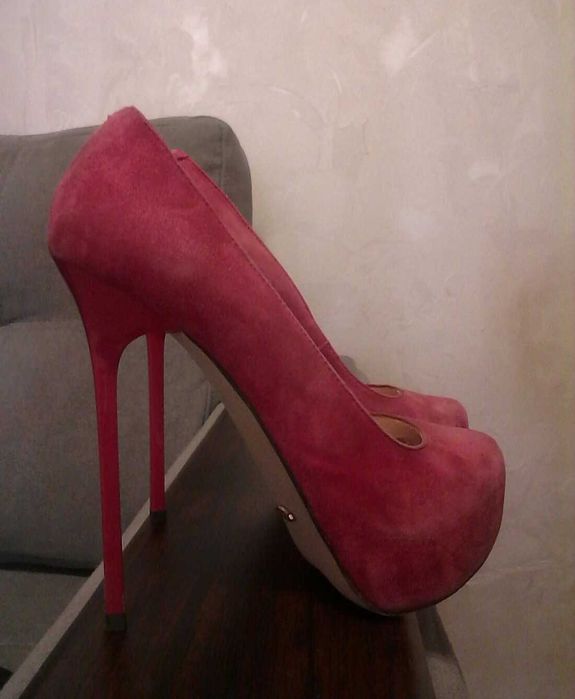 Туфли на скрытой платформе