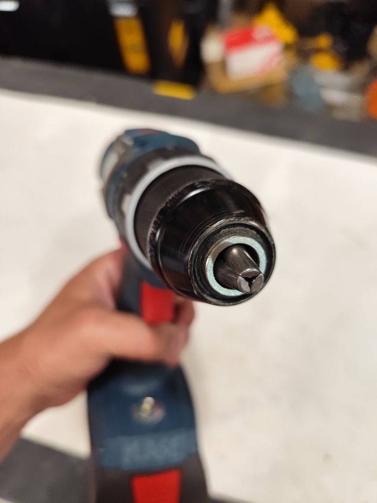 Акумулаторен винтоверт Бош Bosch GSR 18V-28 + 3Ah AMP/Share