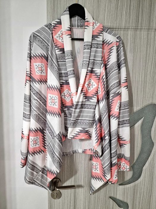 Bluze,tricouri,cămăși