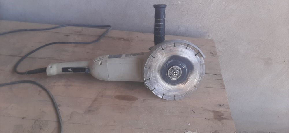 Xiva arenda elektro instrumen