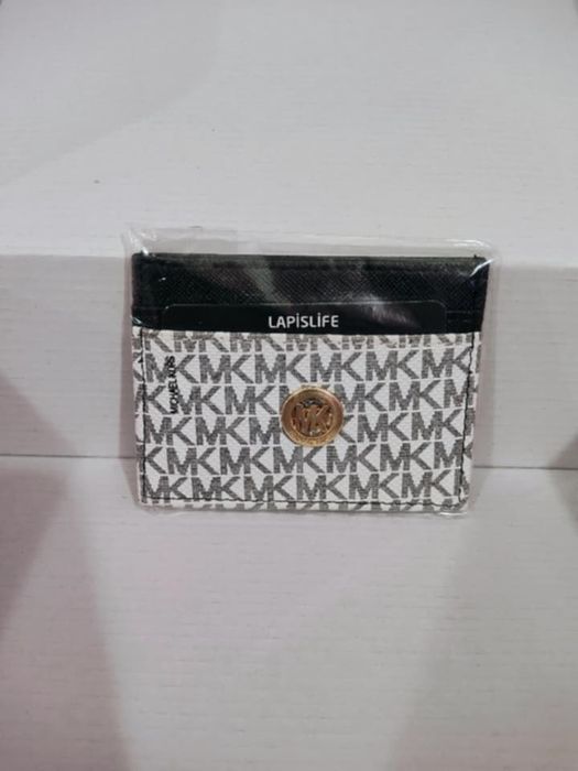 Аксесоар портмоне и картодържатели