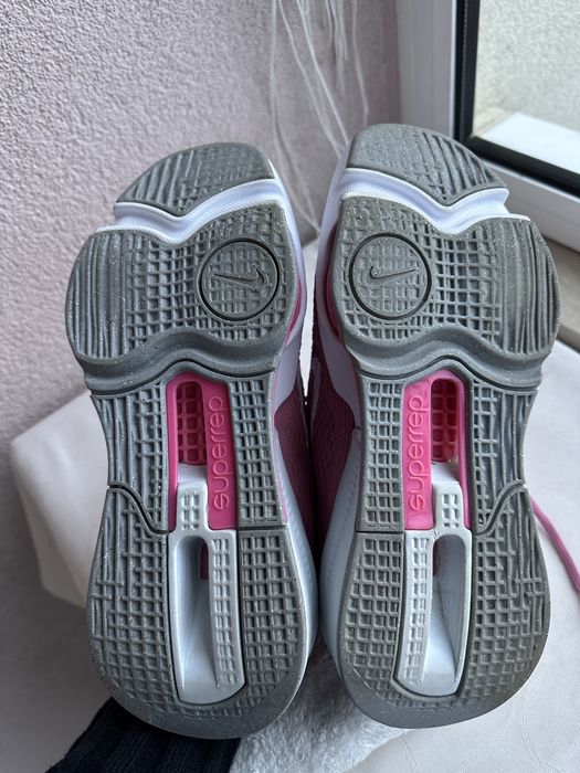 Дамски маратонки Nike air zoom superrep номер 40 eu или  6 uk