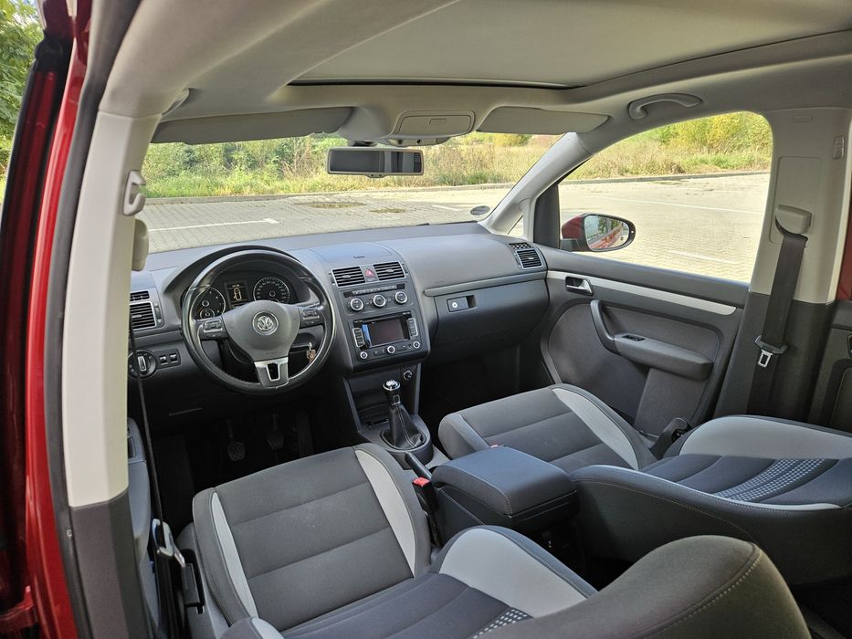 Vw Touran _benzină și gaz_an 2013_Full