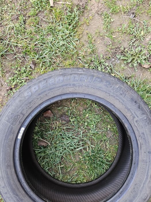 Vând cauciucuri de iarnă în stare bună mărime 205/55/R16