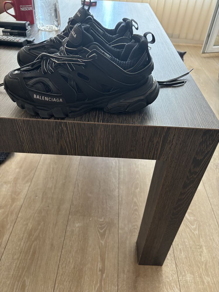 Balenciaga Track р-р 38