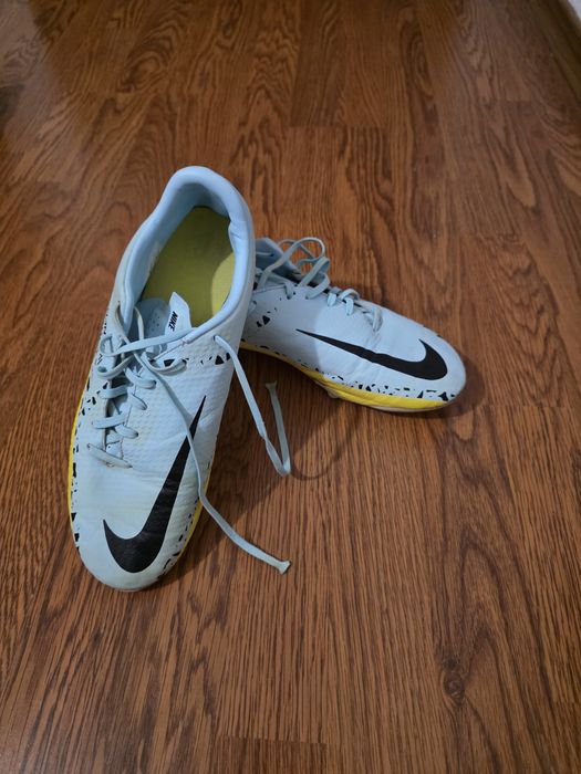 Бутонки Nike Phantom