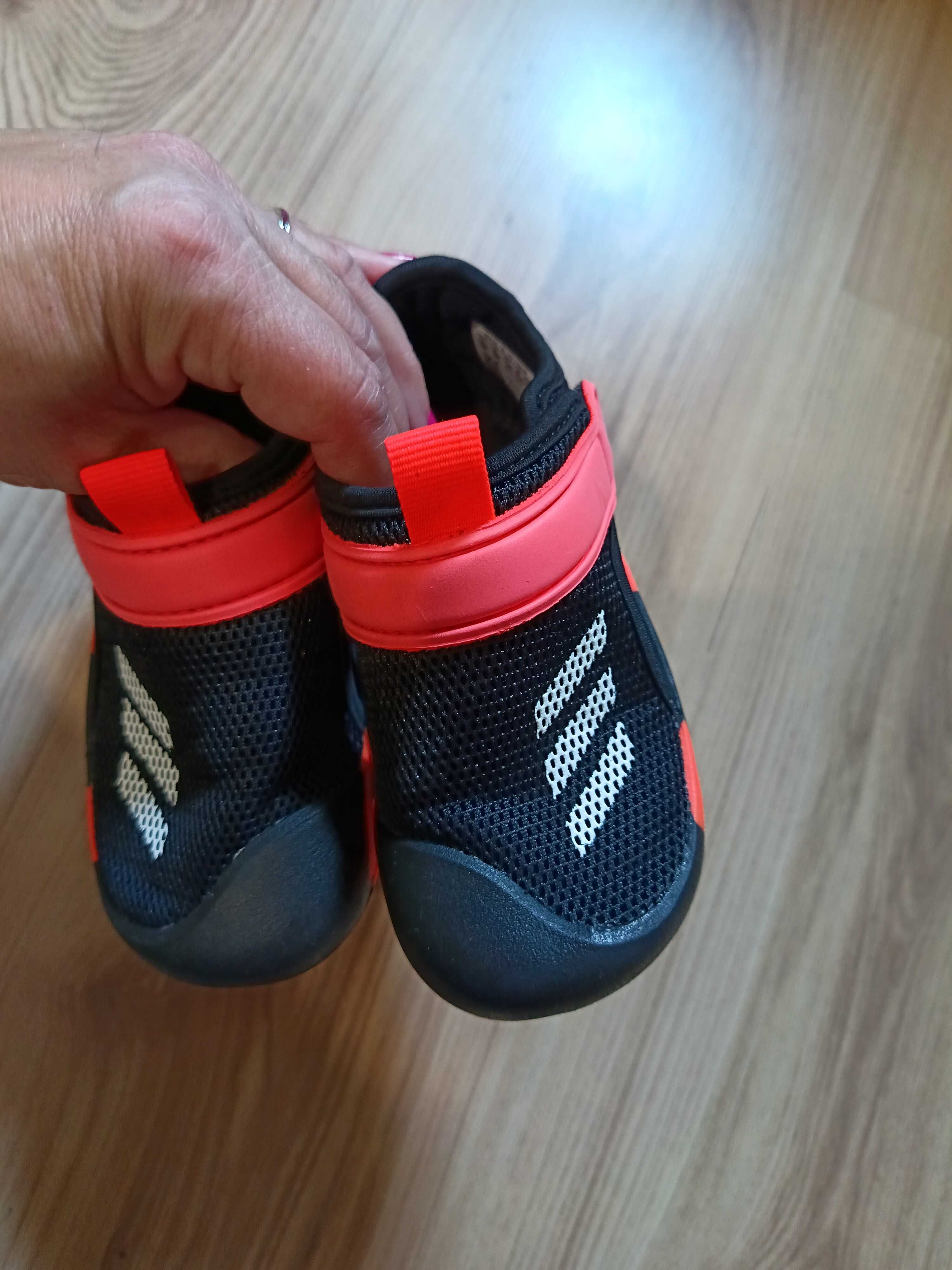 Adidas детски сандали, 26 номер