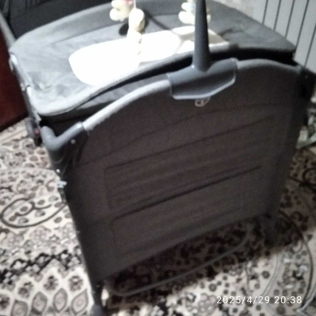 Ёш болалар кровати