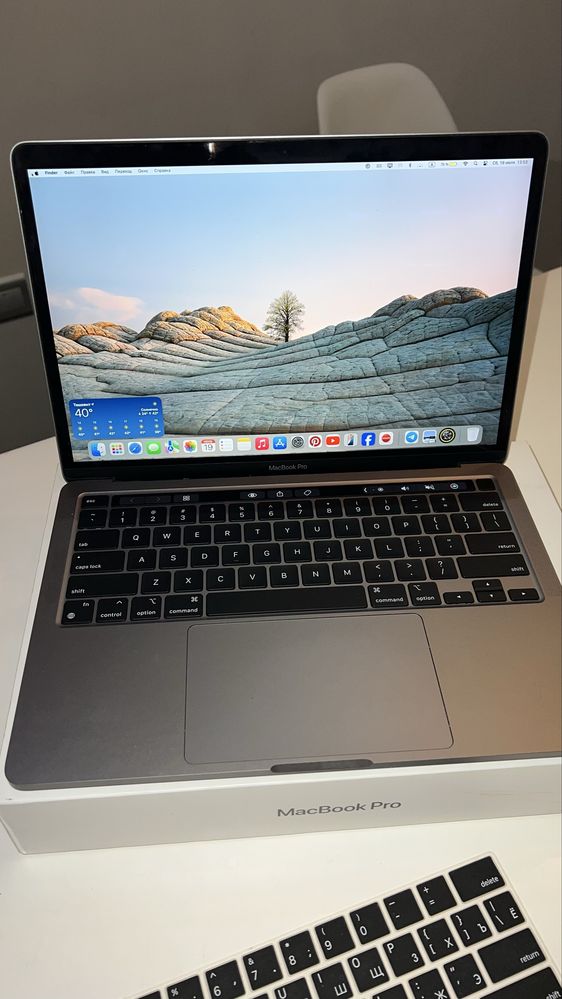 MacBook 13 inch 256 Gb M2, аккум 100%