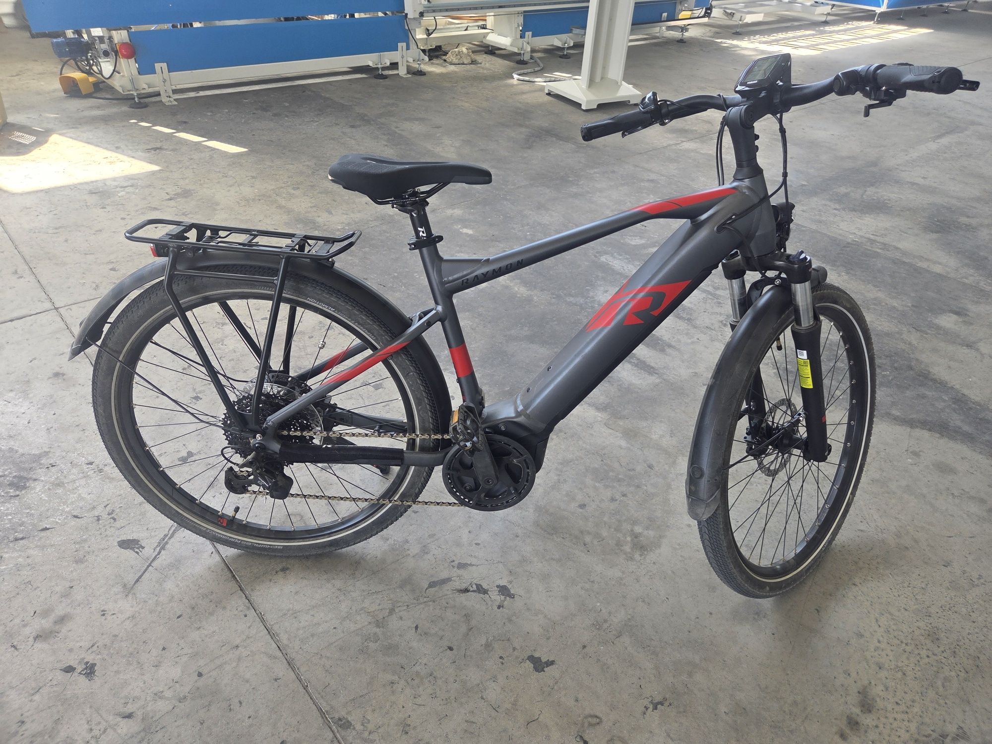Електршчески велосипед Raymon TourRay E6.0