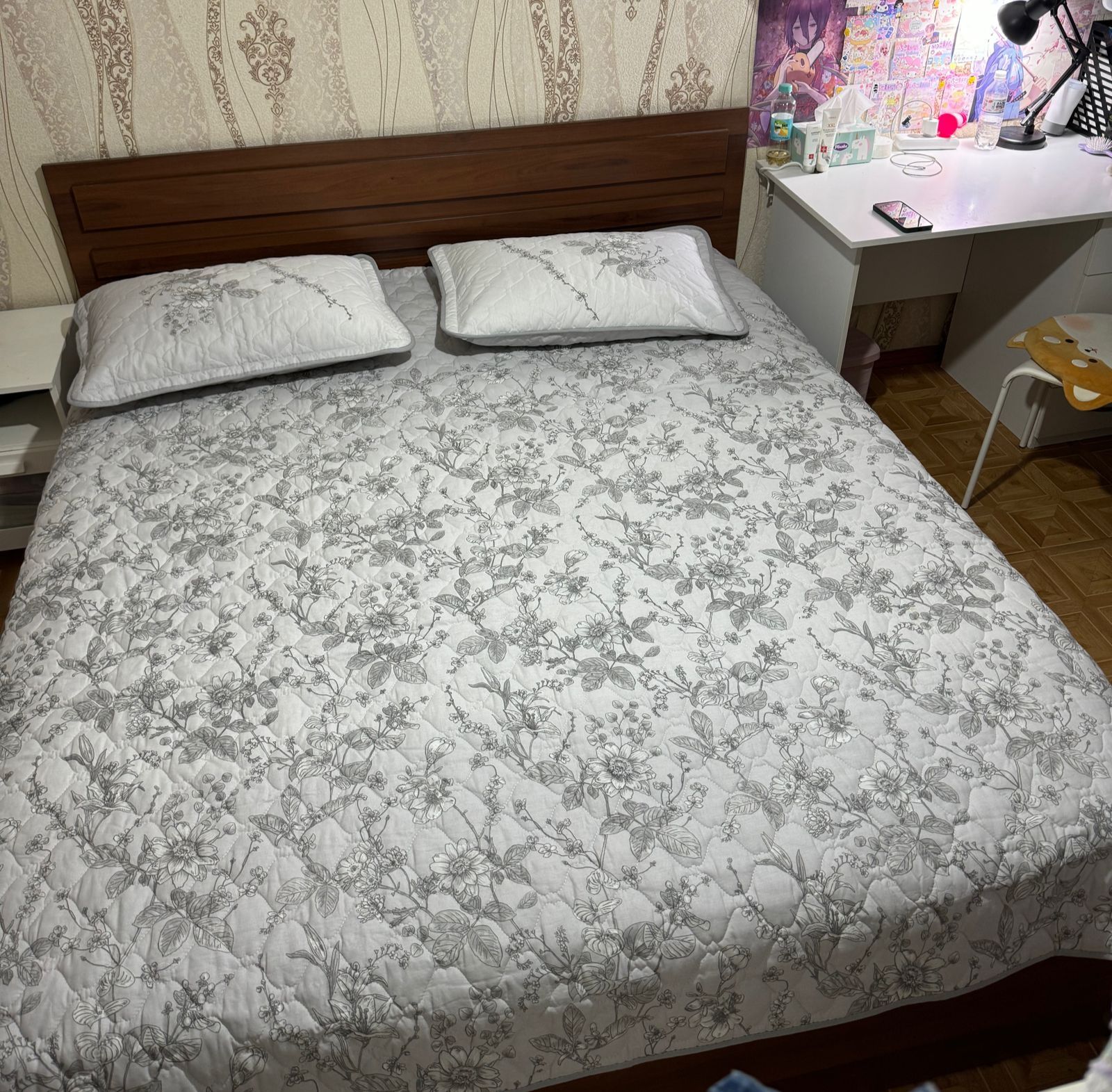 Продам кровать  с матрасом