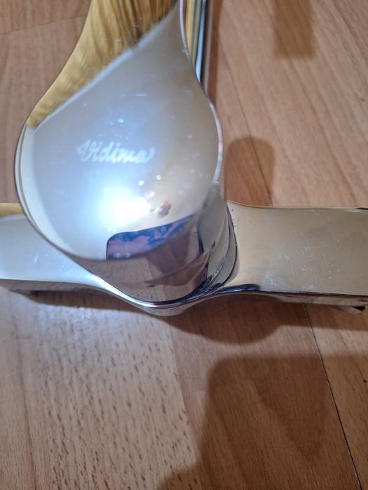 Смесител за кухня за стена