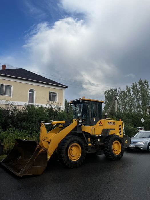 Услуга погрузчика 24/7 вывоз мусор