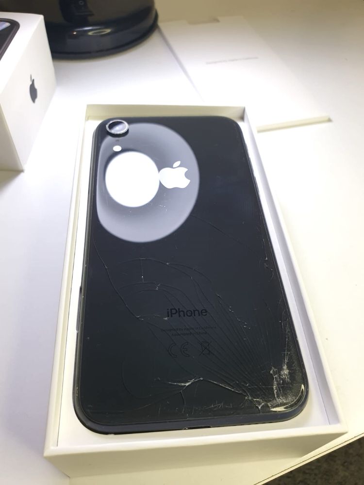 Vand iPhone XR black