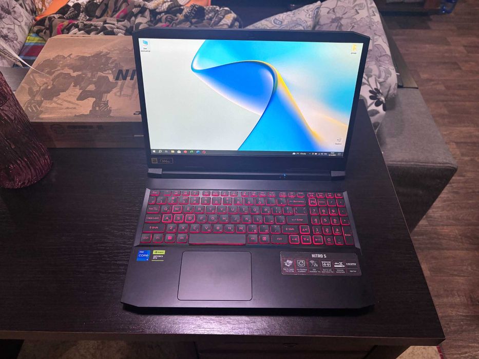 Acer Nitro 5. Core i5 11400h. RTX 3050.  Ssd 512gb. Ram 16gb.