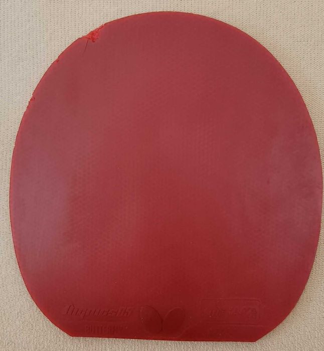 Накладка BUTTERFLY Dignics 05 (2.1) красная, оригинал