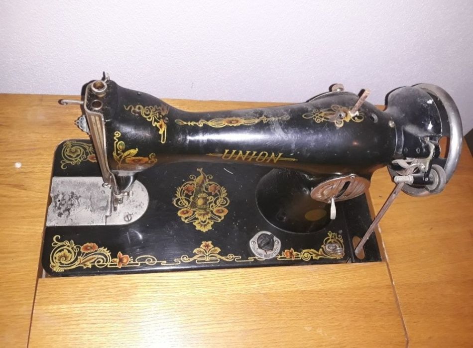 Крачна шевна машина