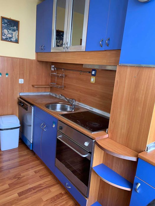 Дава се под наем Двустаен апартамент в Бургас, Лазур - 66 кв.м за 479.4 € - Снимка #1