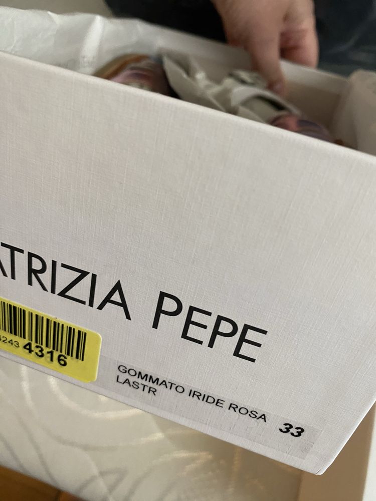 Сандали за момиме Patrizia Pepe - 35 =33/32 номер (20.5 см)
