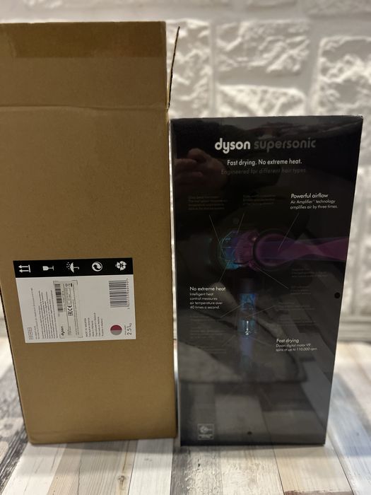 Uscator de par DYSON Supersonic
