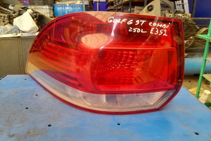 Lampa / Tripla stop stanga pe aripa COMBI Volkswagen VW Golf 6 [2008