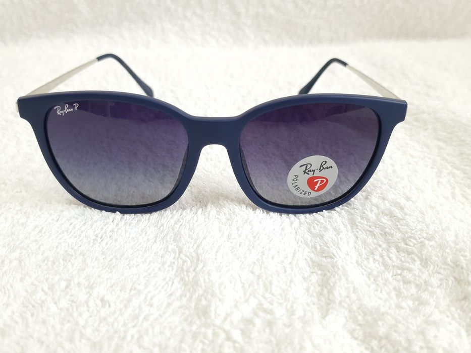 Ochelari de soare unisex Ray-Ban RB4333D- polarized