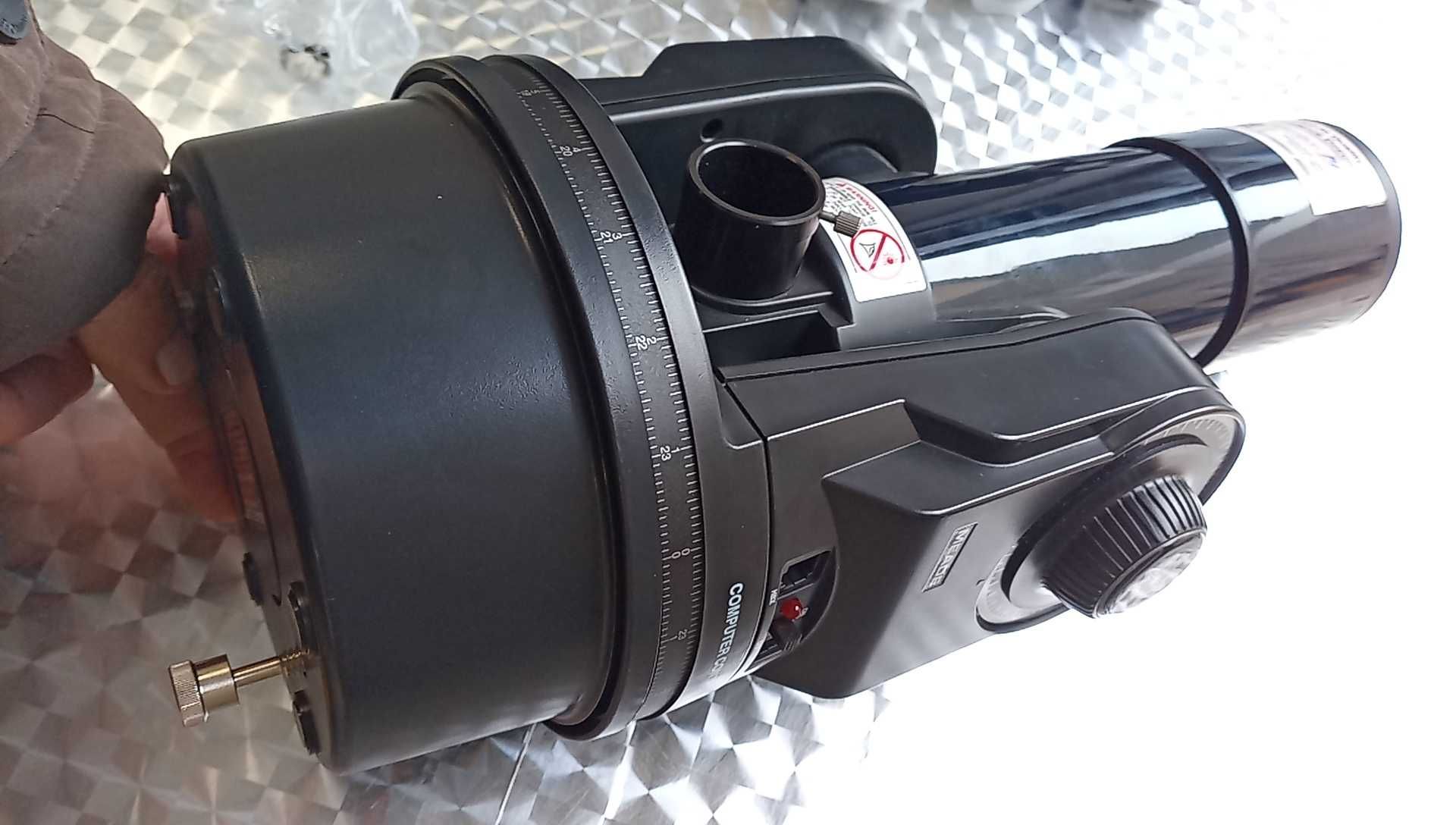 Компютърен телескоп рефрактор MEADE ETX70 -сам намира и следи обектите