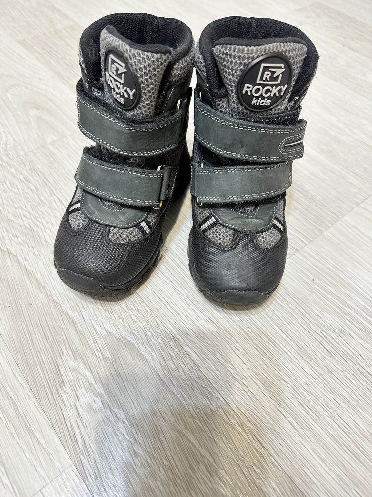 Зимние сапоги 24, 26 р