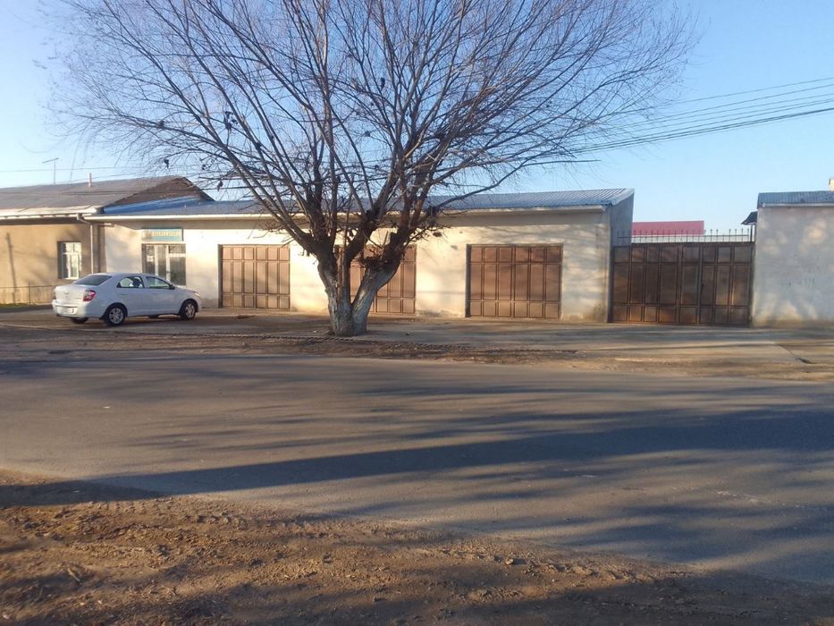 Xovli yer srochna sotiladi!!!