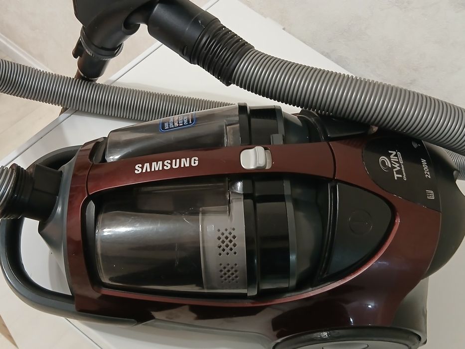 Продаю пылесосы ,мощный