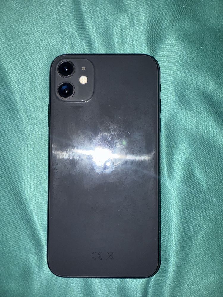 Iphone 11  буууу