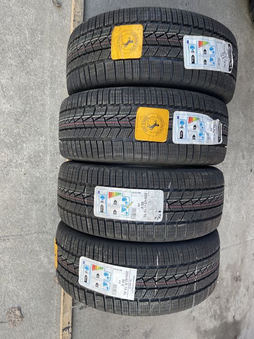 2 anvelope Noi 225/40/19 Continental