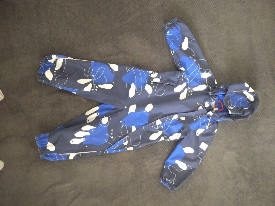 Продам комбинезон Reima