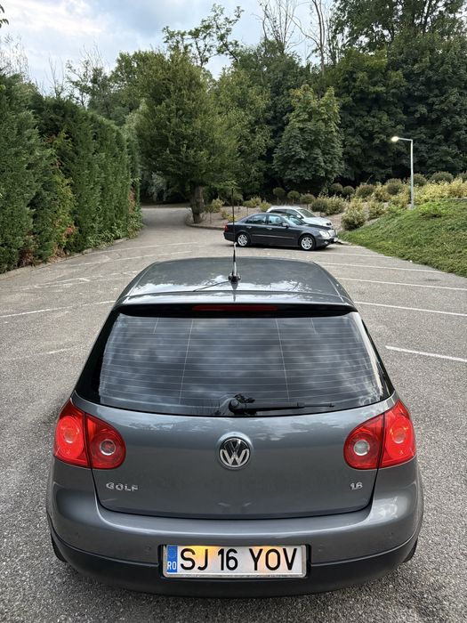Volkswagen GOLF 5