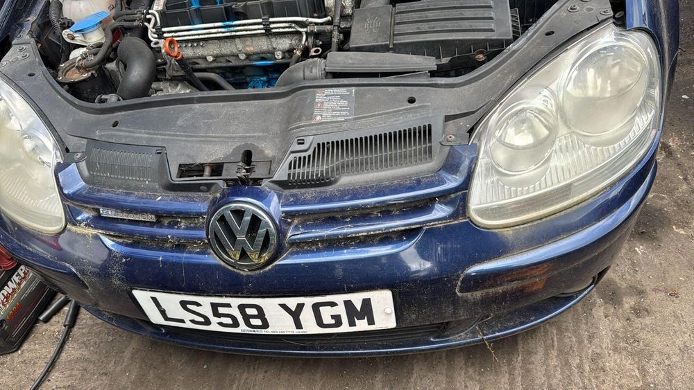 Bara fata vw golf 5 golf 5 break capota faruri grila tragar aripi