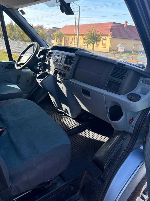 Vand Ford Transit -Stare excelenta de functionare, se vinde cu factura