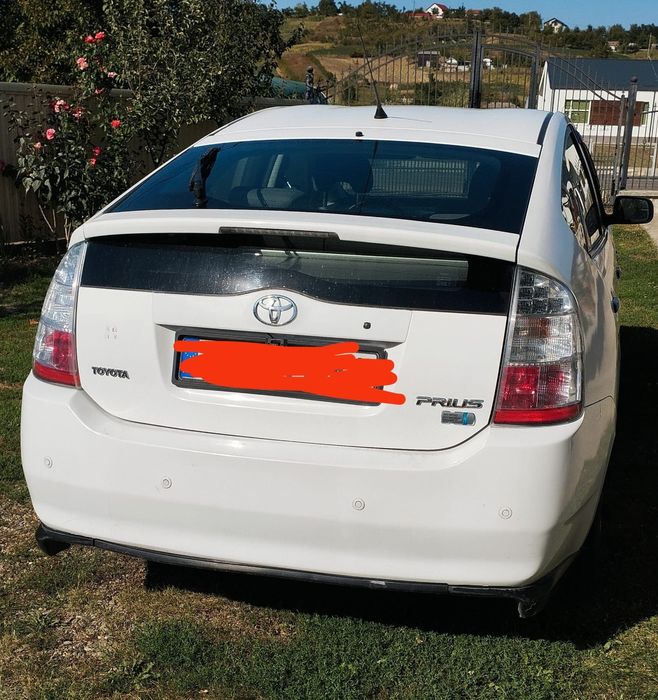 Vând Toyota Prius. Anul 2008