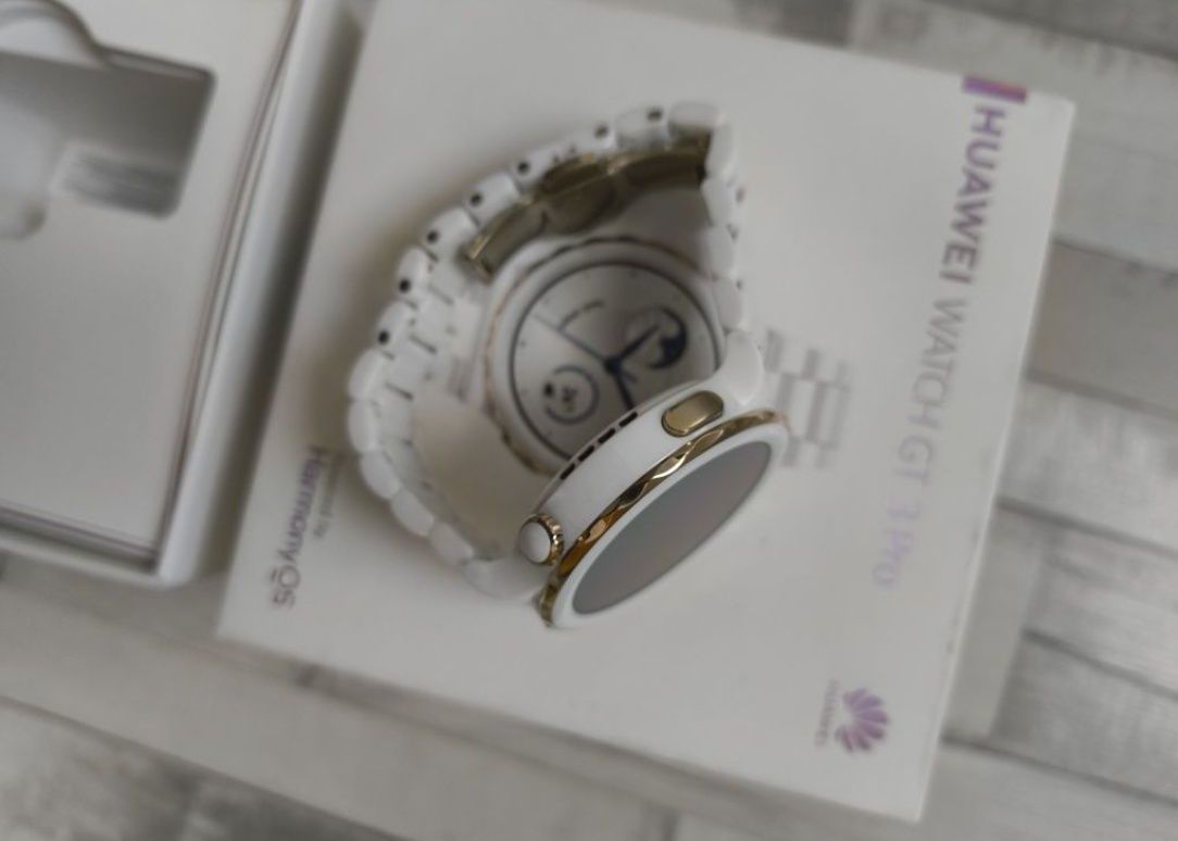 Smartwatch Huawei GT3 Pro Ceramic