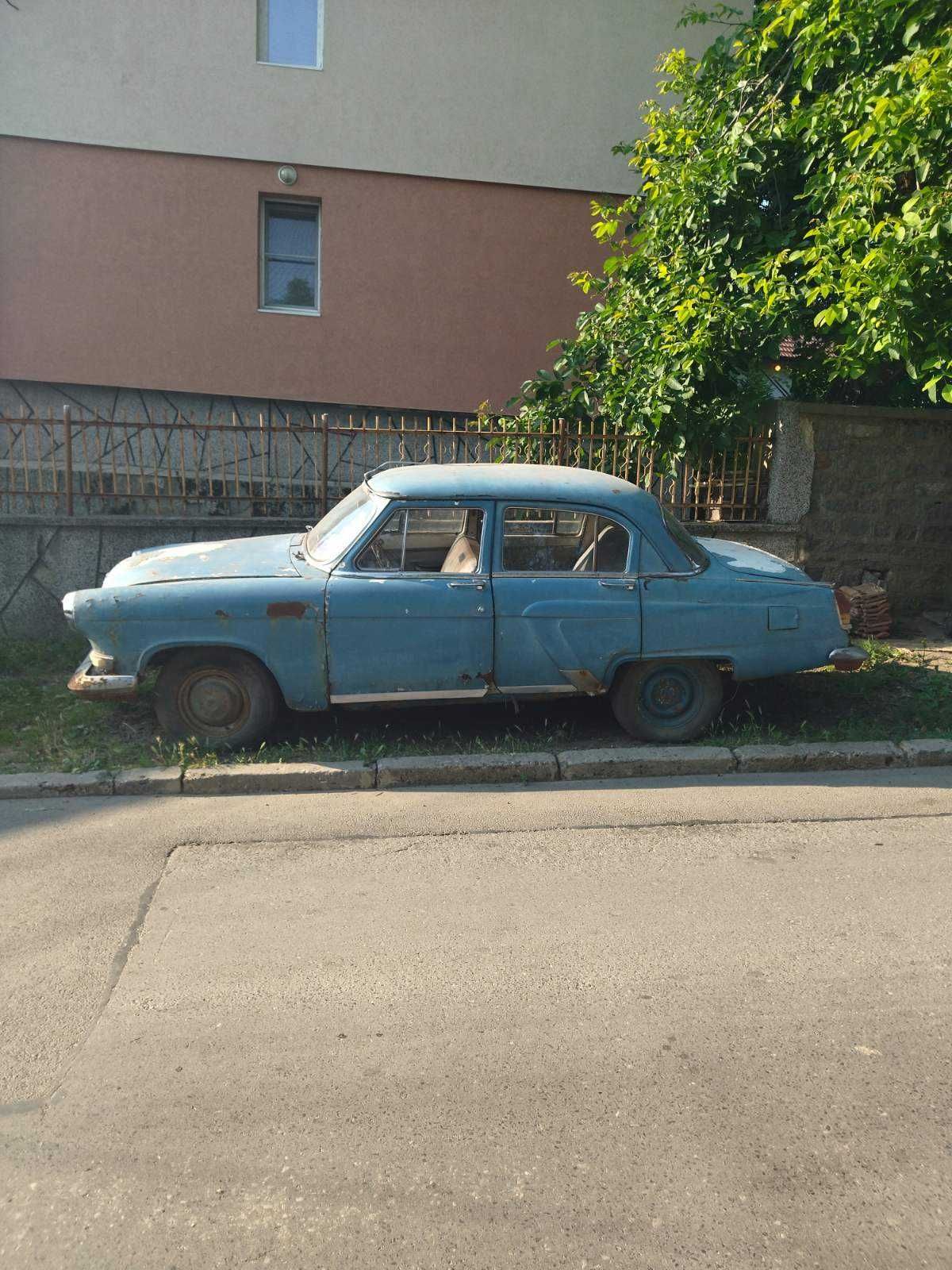 Волга Газ-21 ретро автомобил от 60те!