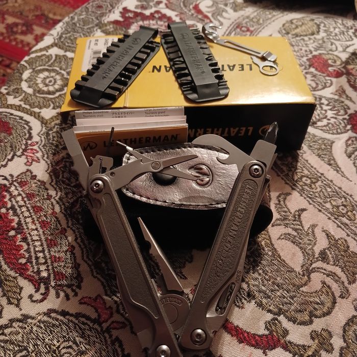 Мультитул Лезерман чард tti