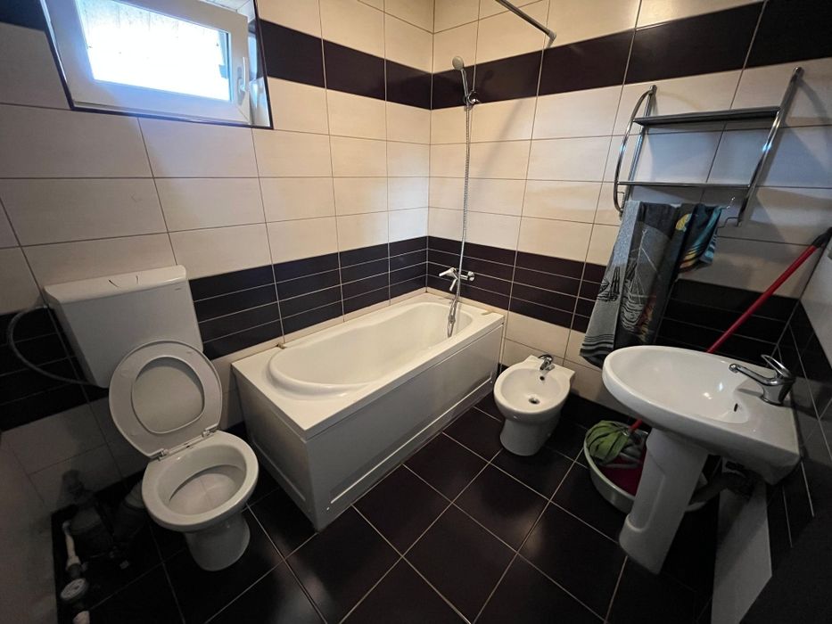 Apartament în zona Schit