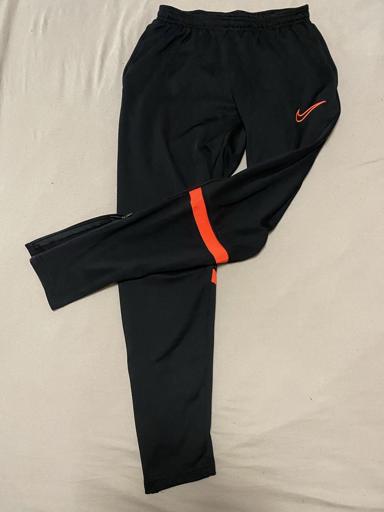 Nike спортен анцуг